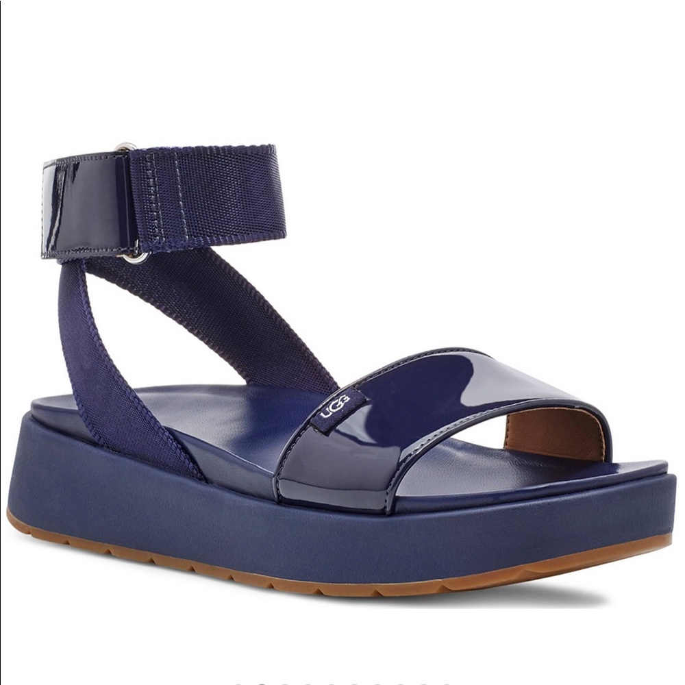 UGG Lennox sandal NWT